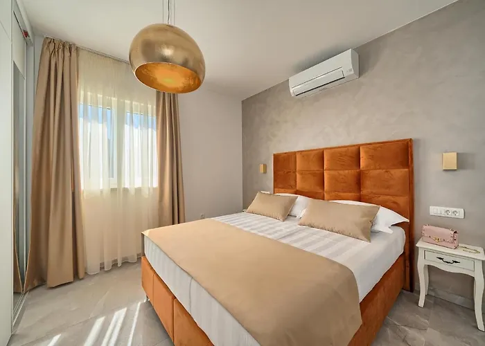 Jelena\'S Place